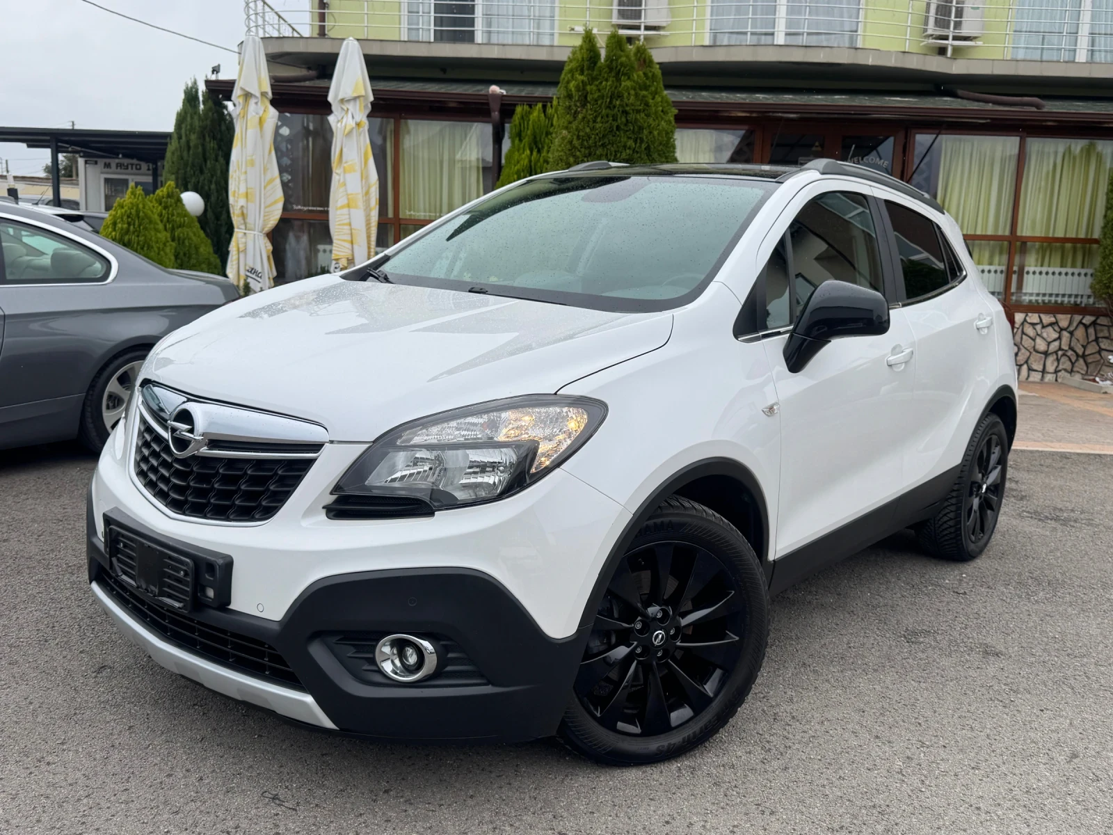 Opel Mokka 1.6i УНИКАТ, снимка 3 - Автомобили и джипове - 56224554