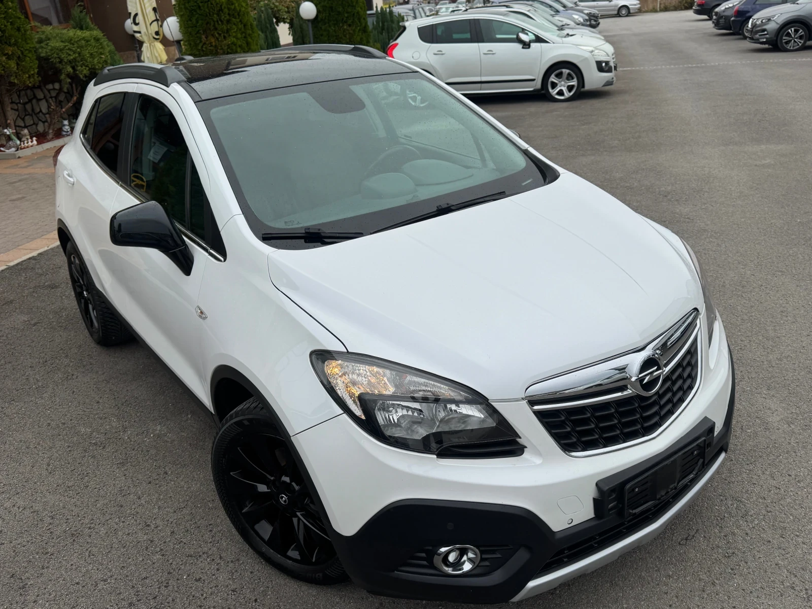 Opel Mokka 1.6i УНИКАТ, снимка 12 - Автомобили и джипове - 56224554
