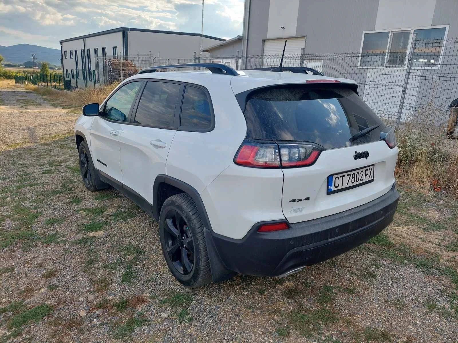 Jeep Cherokee 3.2 GAZ, снимка 4 - Автомобили и джипове - 56245981
