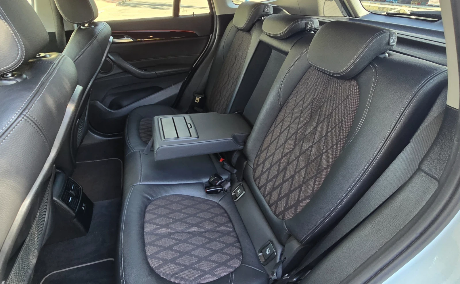 BMW X1, снимка 9 - Автомобили и джипове - 56414312