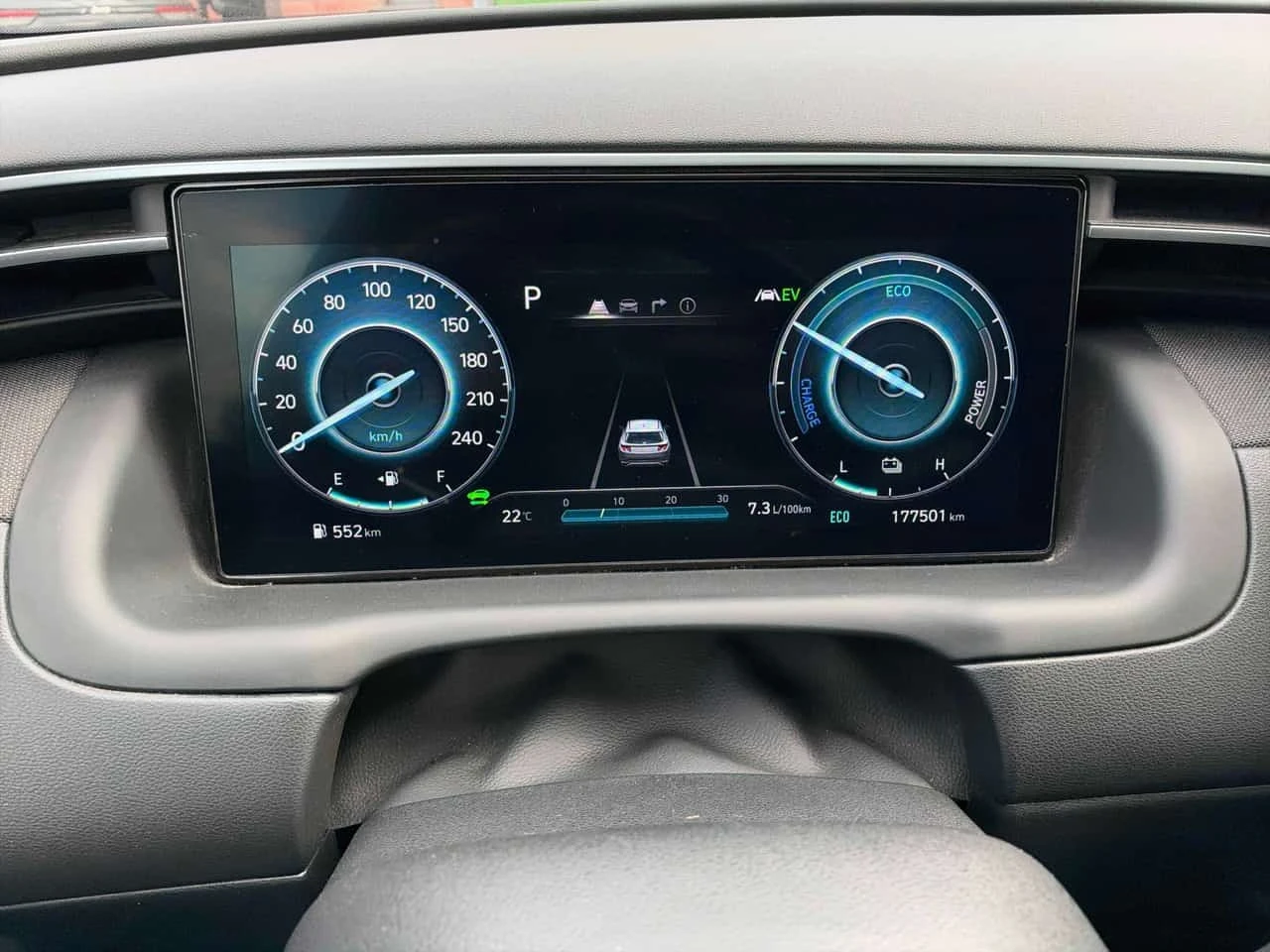 Hyundai Tucson Luxury | CARFAX | ��������������� | Mobile.bg � ����������� 9