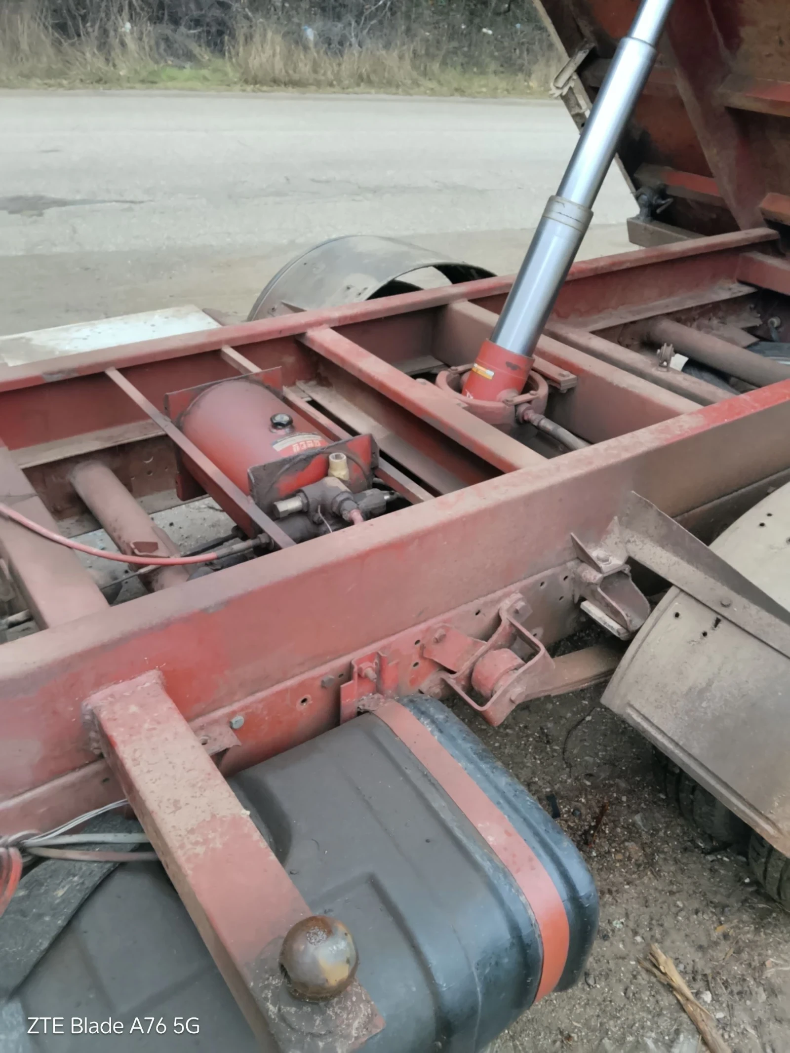 Iveco 3510 Самосвал - изображение 4