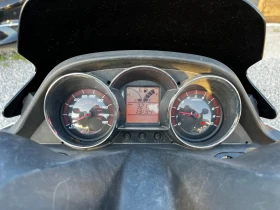 Kymco Downtown 300 ABS РЕГИСТРИРАН ОБСЛУЖЕН, снимка 6