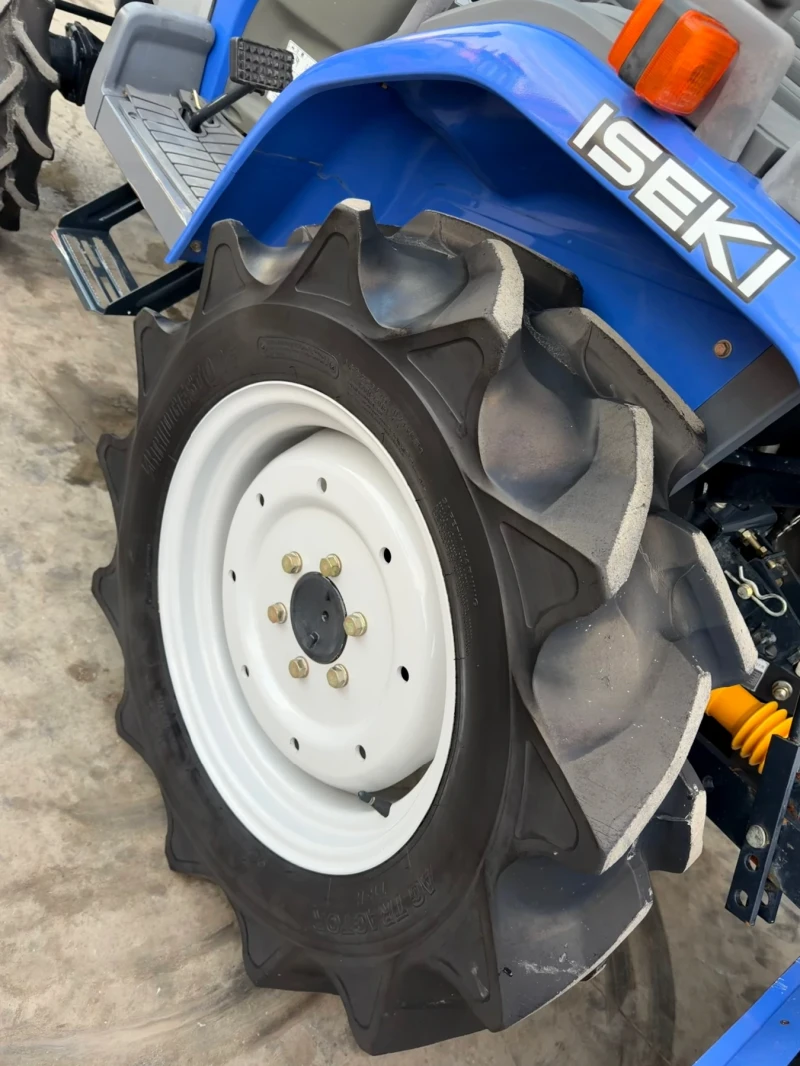 Трактор ISEKI TH20 322мч., снимка 3 - Селскостопанска техника - 52830334