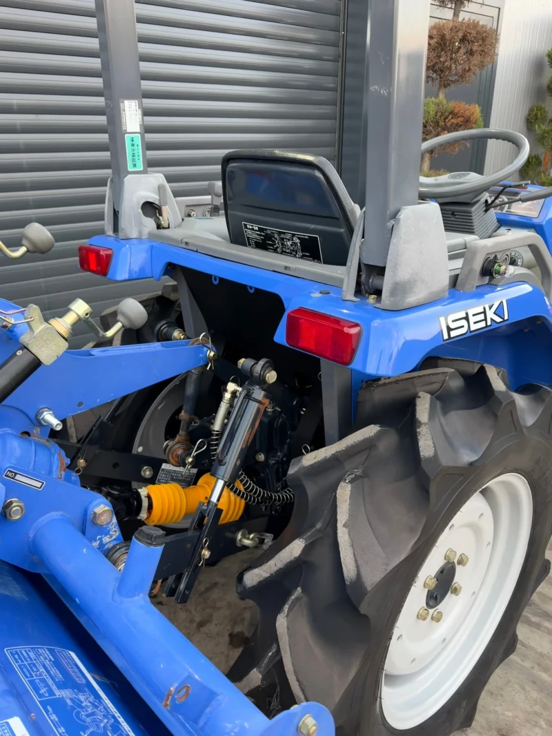 Трактор ISEKI TH20 322мч., снимка 9 - Селскостопанска техника - 52830334