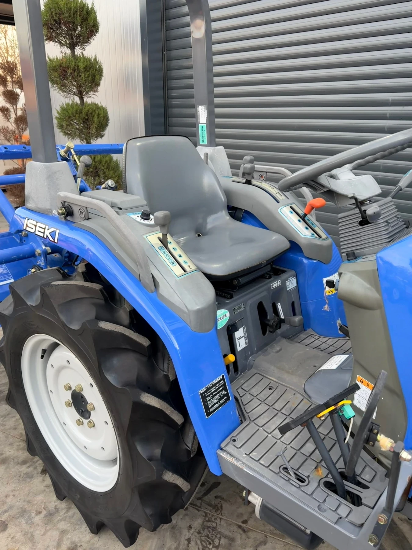 ������� ISEKI TH20 322��. | Mobile.bg � ����������� 6