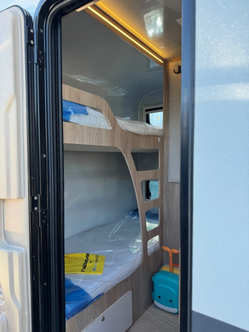 Каравана Bursner LUXURY ПРОМО ЦЕНА 11.112025, снимка 5 - Каравани и кемпери - 52338114