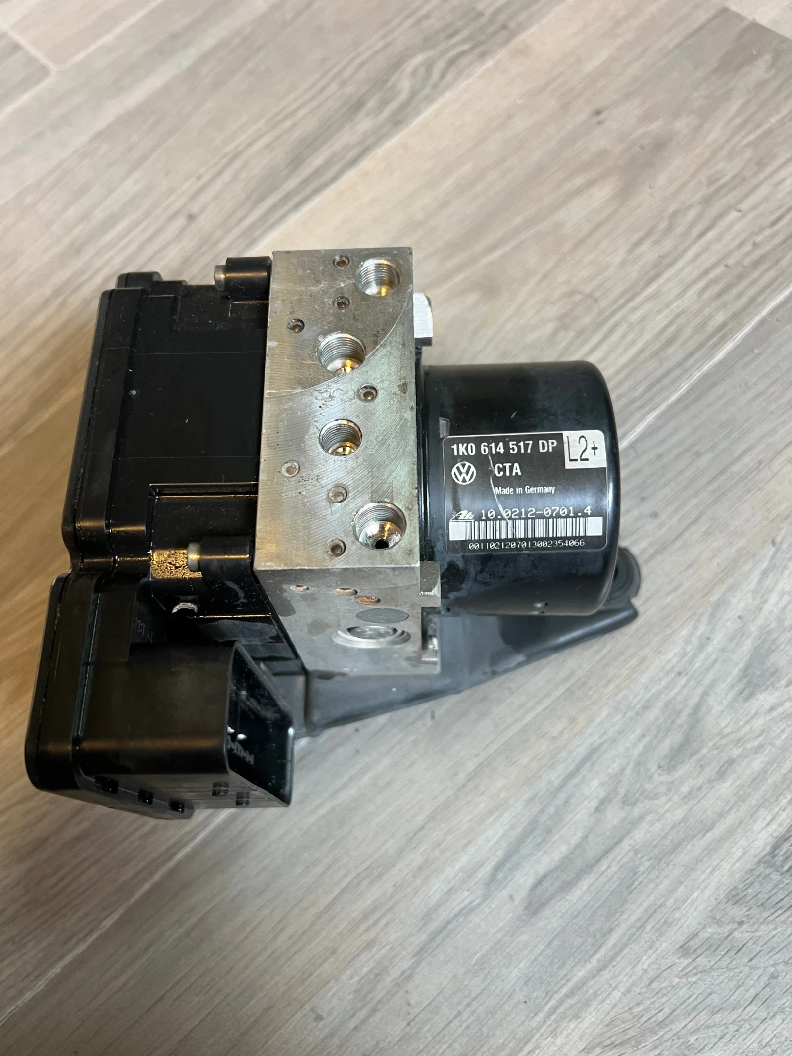 1K0614517DP Ate 10.0212-0701.4 ABS �����  VW TOURAN   1K0 907 379 BL 1K0 614 517 DP  10.0961-0364.3 | Mobile.bg � ����������� 4