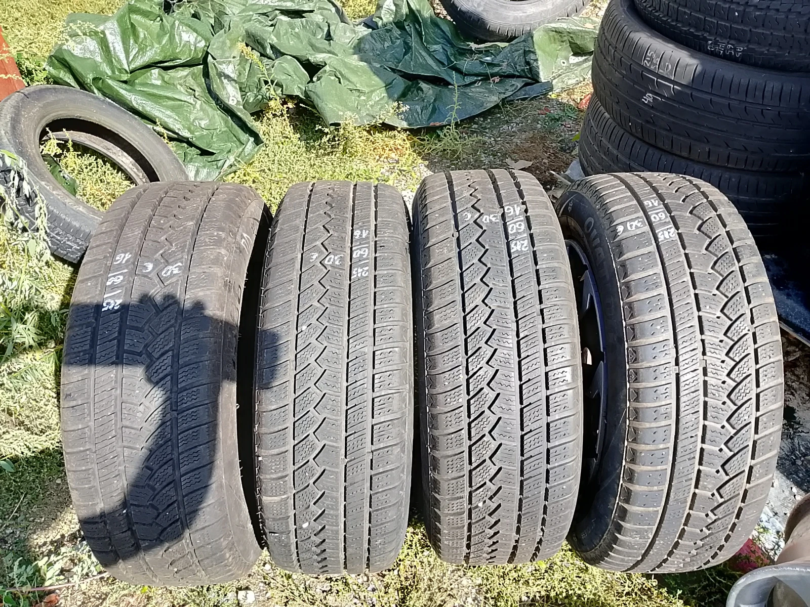 Гуми Зимни 215/60R16, снимка 3 - Гуми и джанти - 56343408