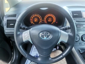 Toyota Auris 1.6i /ПАРКТРОНИК/КАТО НОВ, снимка 9