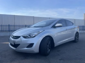 Hyundai Elantra 1.8i, снимка 2