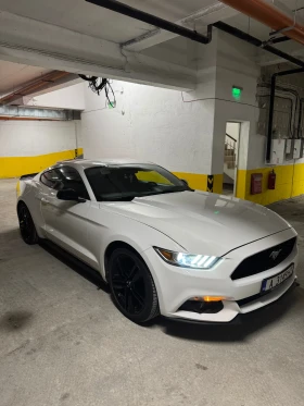 Обява за продажба на Ford Mustang 2.3L EcoBoost + Premium package + Performance pack ~46 000 лв. - изображение 1