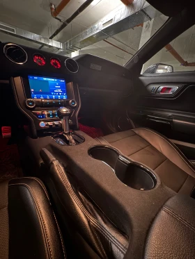 Ford Mustang 2.3L EcoBoost + Premium package + Performance pack | Mobile.bg    13