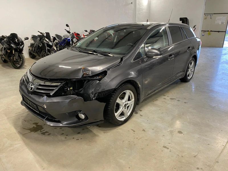 Toyota Avensis 2.2Dcat, avtomat, navi, keyless, camera, снимка 7 - Автомобили и джипове - 47614084