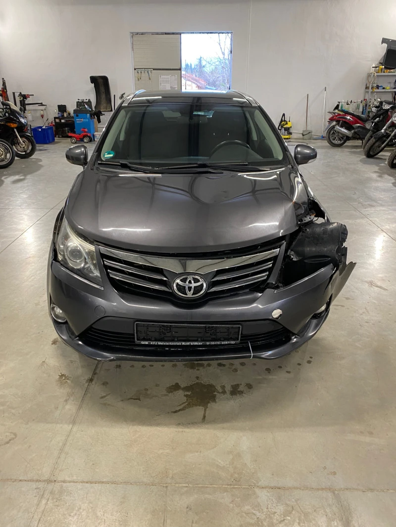 Toyota Avensis 2.2Dcat, avtomat, navi, keyless, camera, снимка 3 - Автомобили и джипове - 47614084