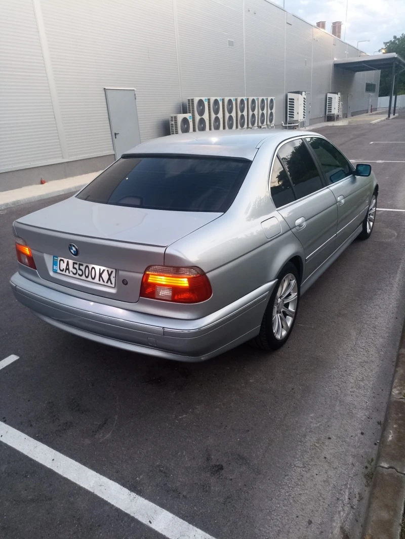 BMW 520, снимка 6 - Автомобили и джипове - 46529819