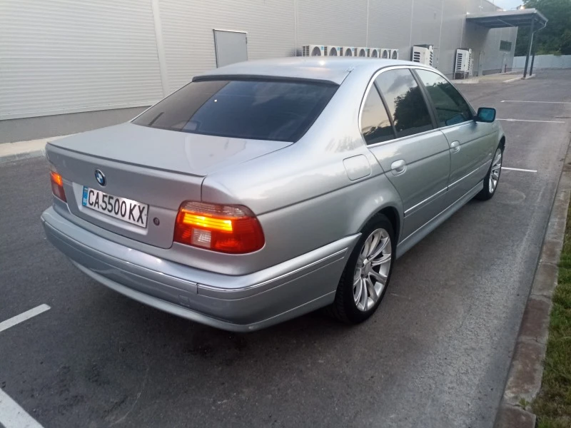 BMW 520, снимка 5 - Автомобили и джипове - 46529819