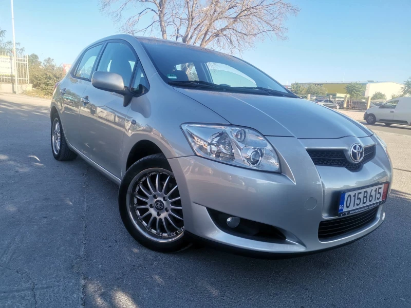 Toyota Auris 1.6i /ПАРКТРОНИК/КАТО НОВ, снимка 3 - Автомобили и джипове - 47294193