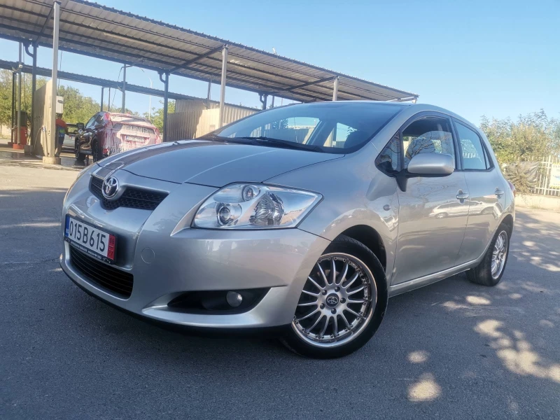 Toyota Auris 1.6i /ПАРКТРОНИК/КАТО НОВ, снимка 1 - Автомобили и джипове - 47294193