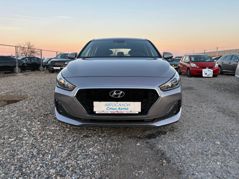 Hyundai I30 1.4 i, снимка 2 - Автомобили и джипове - 48116423