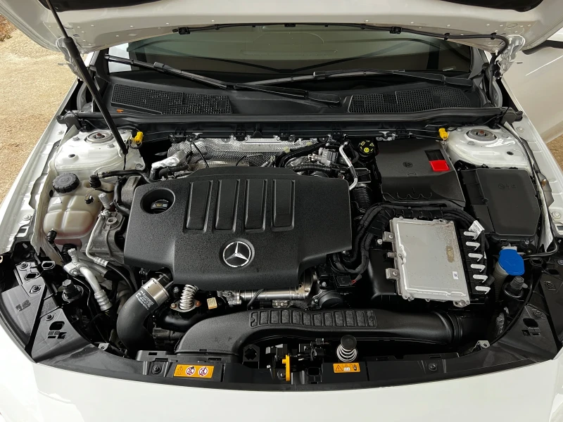 Mercedes-Benz CLA 200 AMG/Camera/MBUX/Digital, снимка 17 - Автомобили и джипове - 48251412