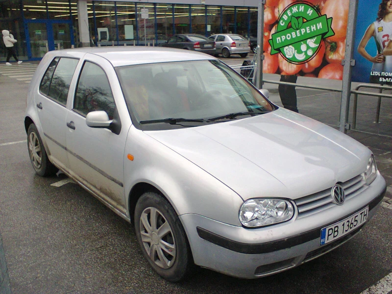 VW Golf 4       * * КЛИМАТИК* * , снимка 5 - Автомобили и джипове - 49336630