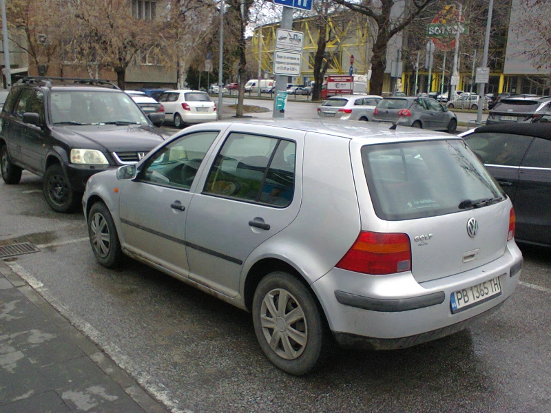 VW Golf 4       * * КЛИМАТИК* * , снимка 6 - Автомобили и джипове - 49336630