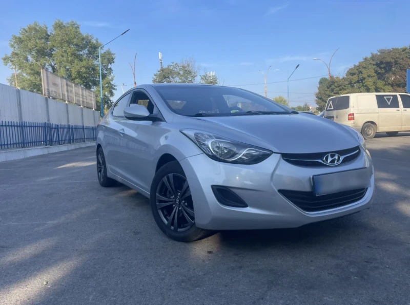 Hyundai Elantra 1.8i, снимка 1 - Автомобили и джипове - 49607048