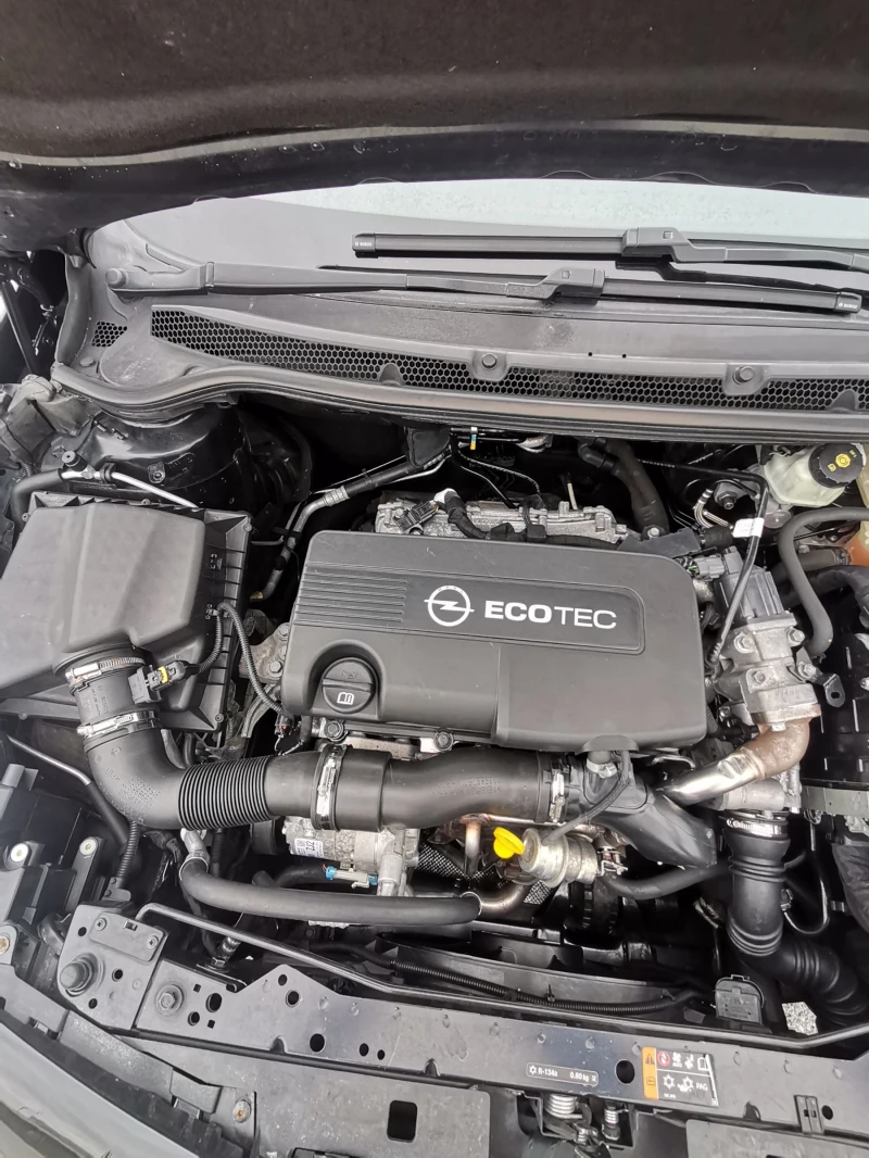 Opel Astra J 1.7 CDTI, снимка 16 - Автомобили и джипове - 52804889