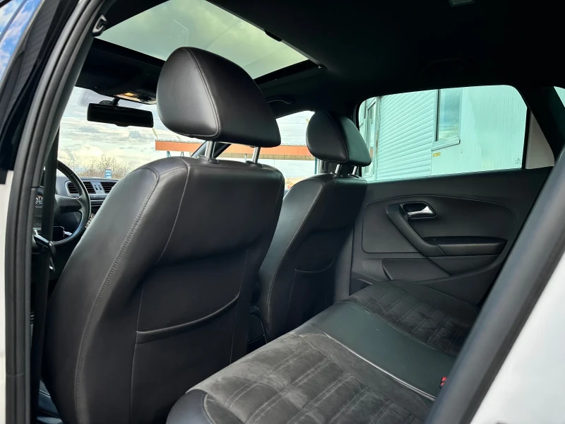 VW Polo 1.6TDI LED* Panorama* Alcantara* , снимка 9 - Автомобили и джипове - 52877626