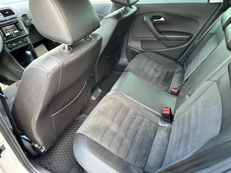 VW Polo 1.6TDI LED* Panorama* Alcantara* , снимка 7 - Автомобили и джипове - 52877626