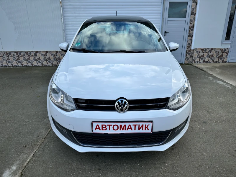 VW Polo 1.6TDI LED* Panorama* Alcantara* , снимка 2 - Автомобили и джипове - 52877626