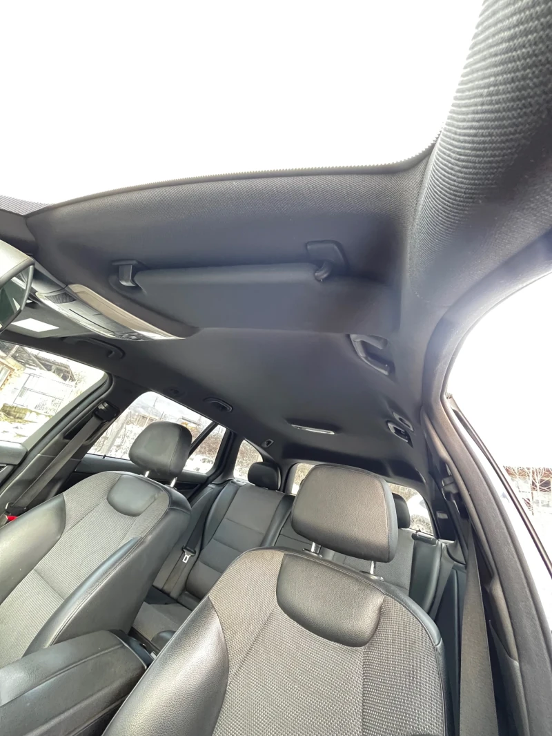 Mercedes-Benz C 220, снимка 9 - Автомобили и джипове - 53044713