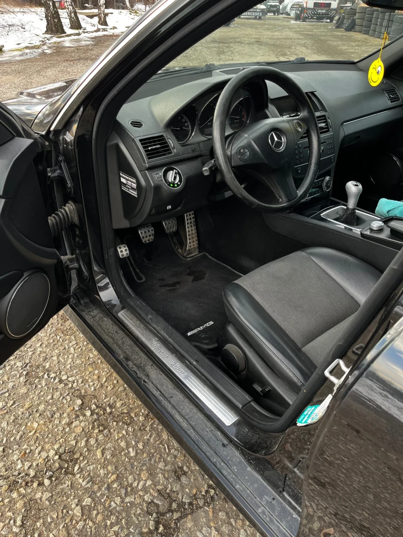 Mercedes-Benz C 220, снимка 7 - Автомобили и джипове - 53044713