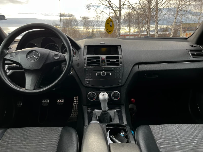 Mercedes-Benz C 220, снимка 10 - Автомобили и джипове - 53044713