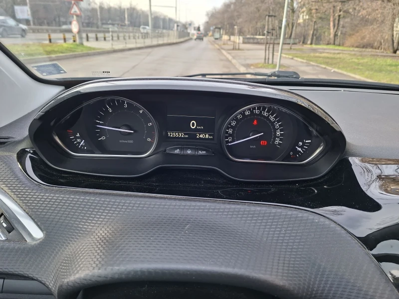 Peugeot 2008, снимка 12 - Автомобили и джипове - 53261076