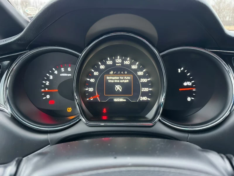 Kia Ceed GT 1.6CRDi DCT Sport 136PS DK, снимка 13 - Автомобили и джипове - 53529756
