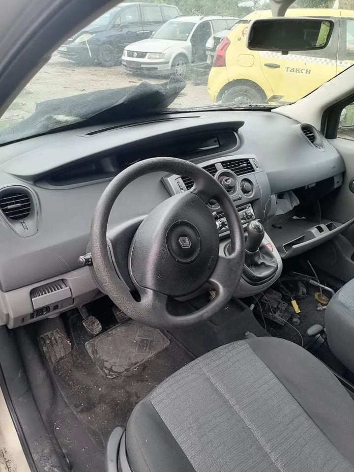 Renault Scenic 1.6 16v 4 броя на части , снимка 4 - Автомобили и джипове - 37430667