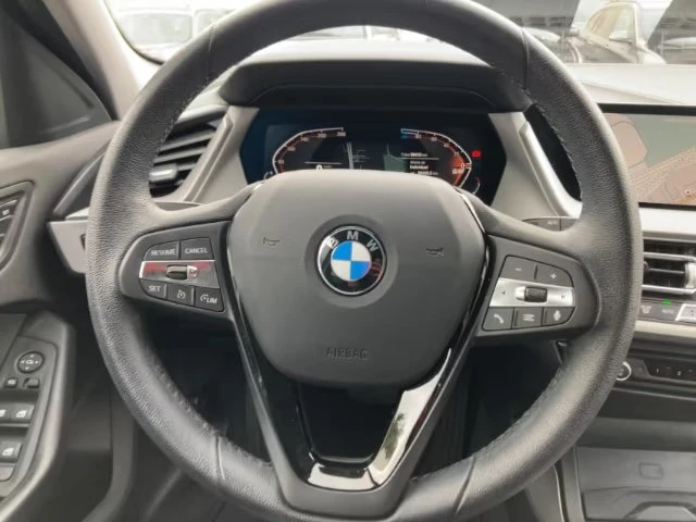BMW 120 d/xDrive/190HP/NAVI/HUD/MEMORY/LED/CAM/KLESS/750f - изображение 9