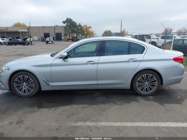 BMW 540 XI* Digital* Кожа* Подгрев* Keyless* Blind spot* , снимка 13 - Автомобили и джипове - 53075950