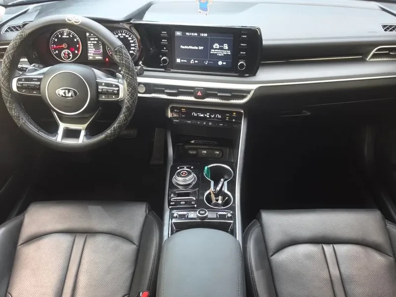 Kia K5 2.0 Prestige, снимка 7 - Автомобили и джипове - 55706888