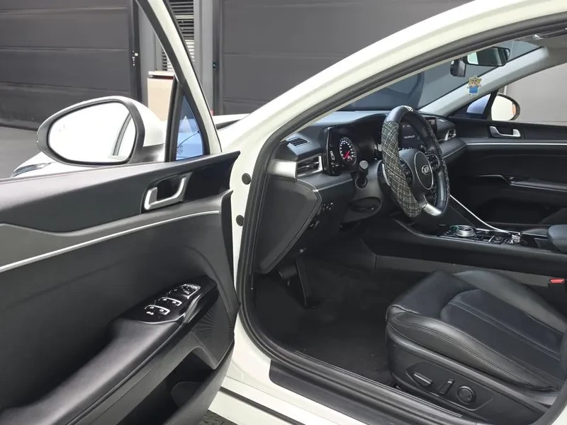Kia K5 2.0 Prestige, снимка 10 - Автомобили и джипове - 55706888