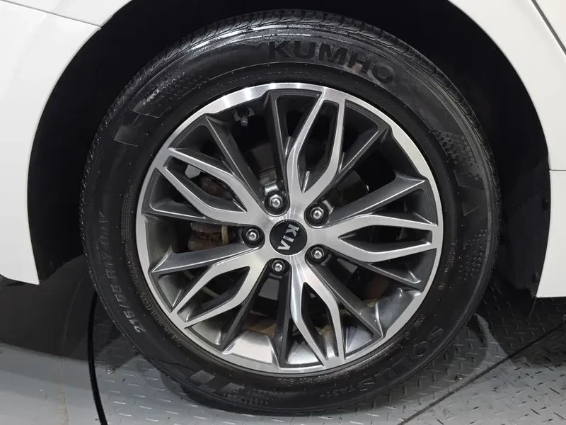 Kia K5 2.0 Prestige, снимка 5 - Автомобили и джипове - 55706888