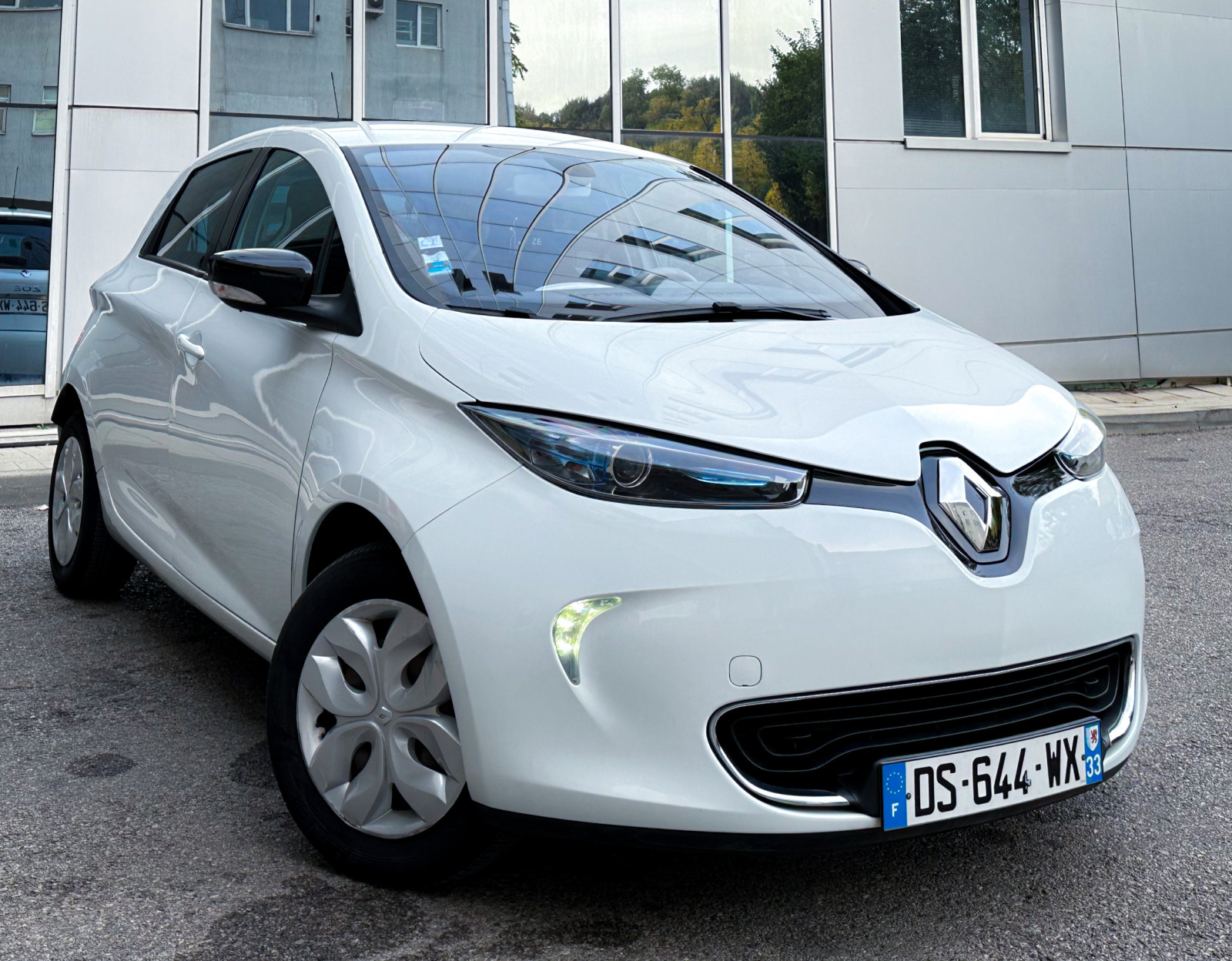 Renault Zoe 40 000км - изображение 1