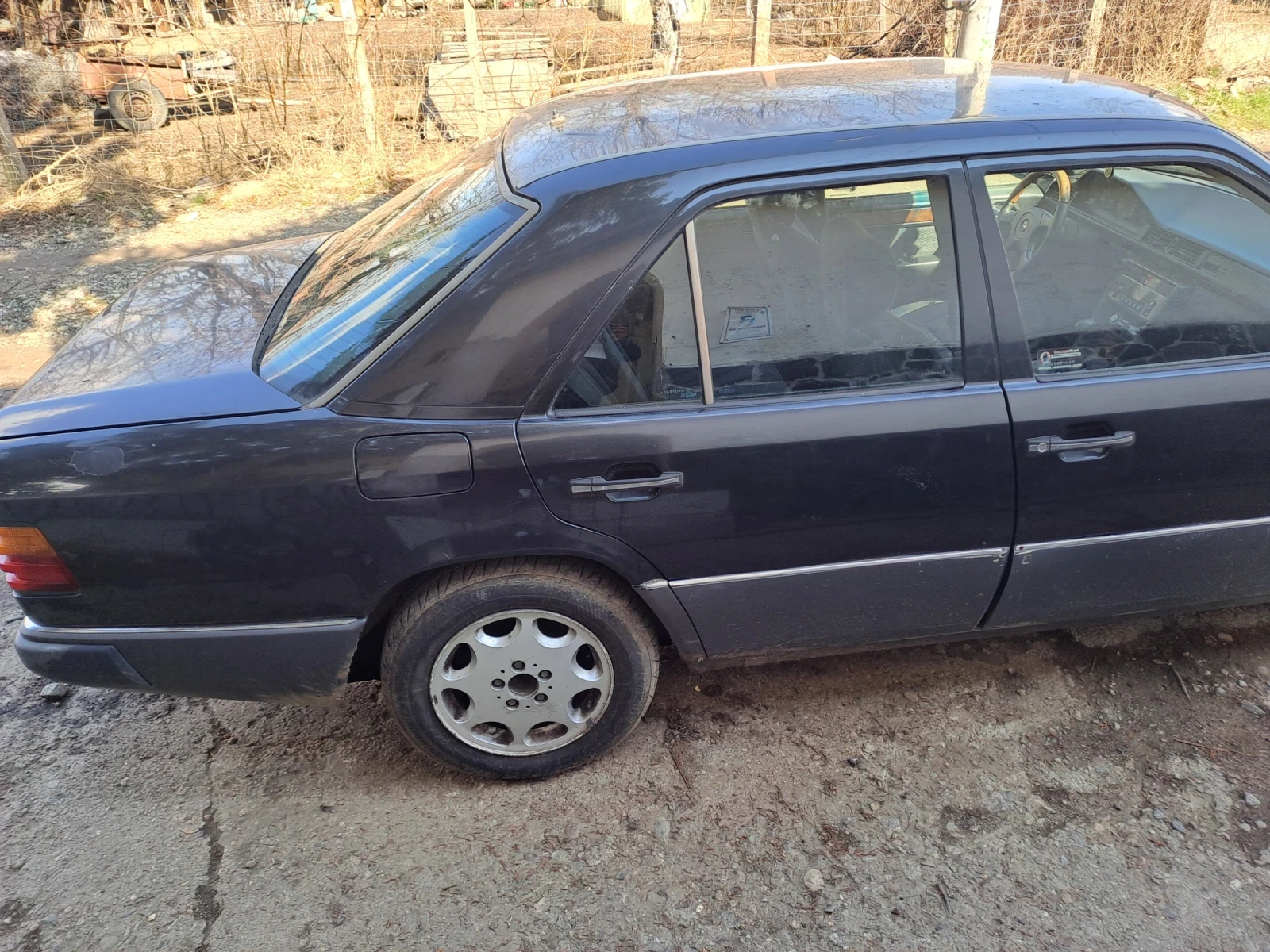 Mercedes-Benz 124  - изображение 2