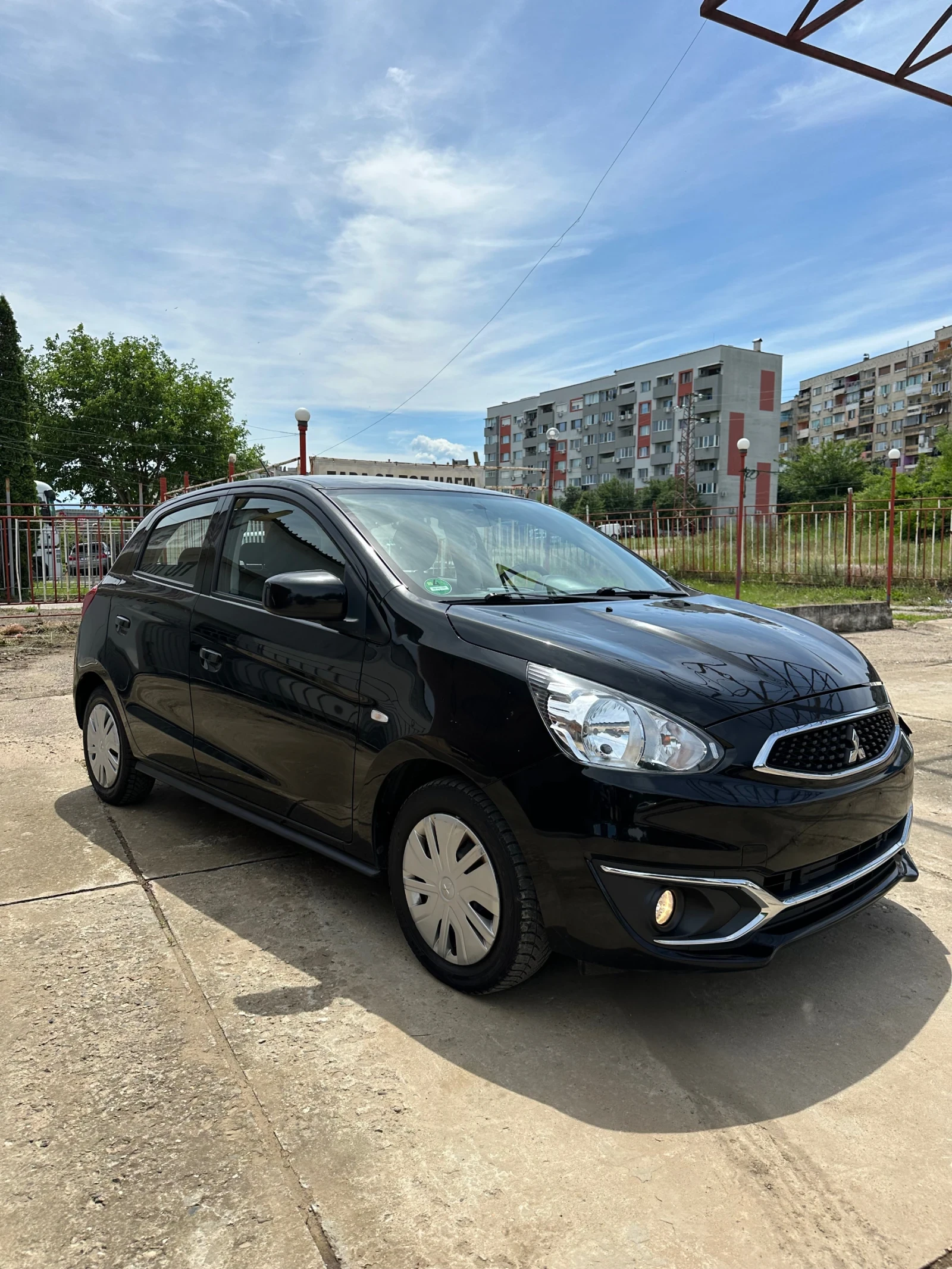 Mitsubishi Space star 1.0i EURO 6 - изображение 2