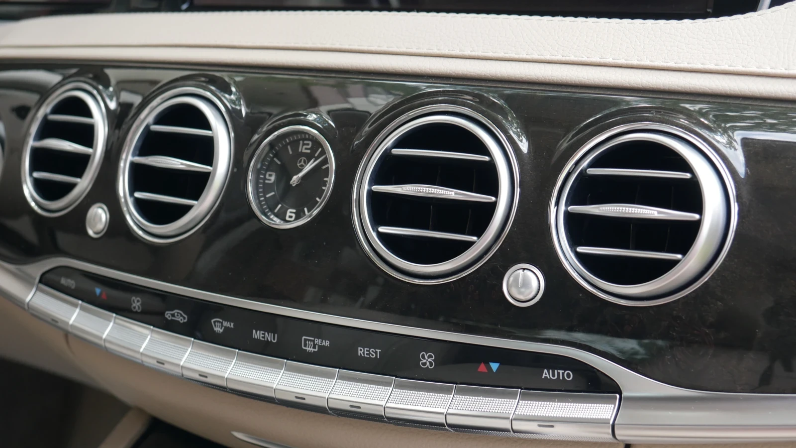 Mercedes-Benz S 350 W222 - изображение 9