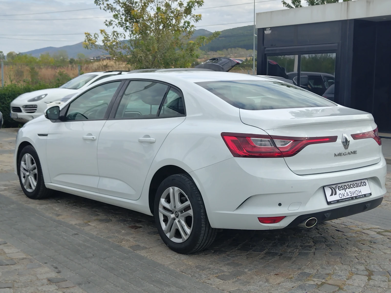 Renault Megane 1.3TCe 140 �.�./Life | Mobile.bg � ����������� 7