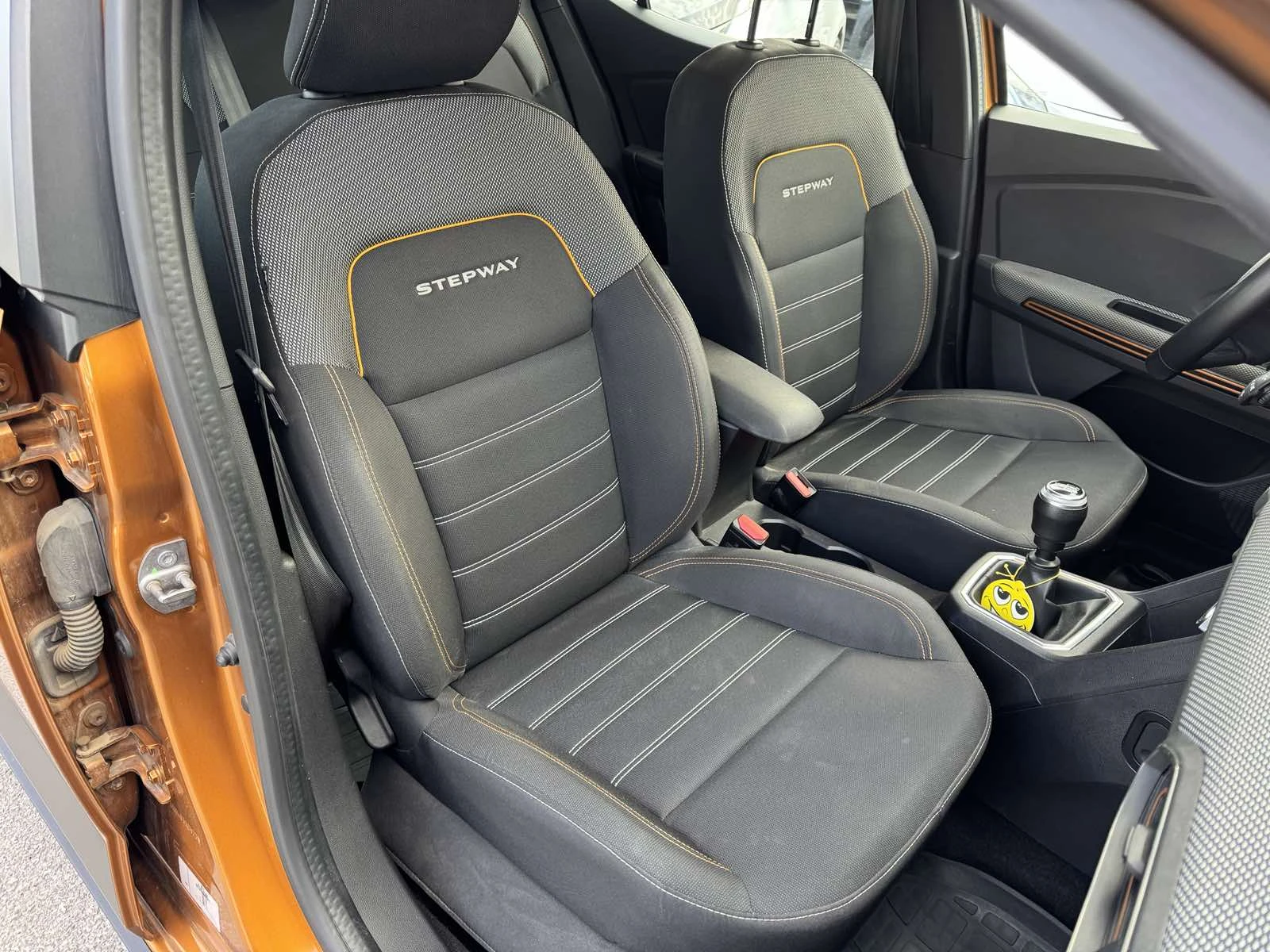 Dacia Sandero STEPWAY 1.0TCe 90k.c. - изображение 9