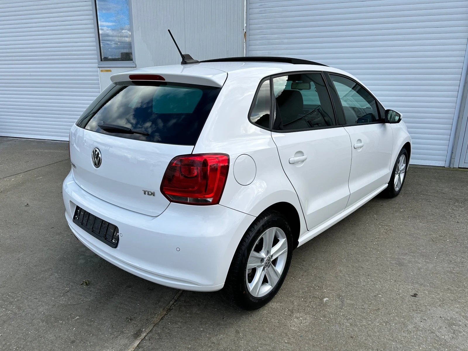 VW Polo 1.6TDI LED* Panorama* Alcantara*  | Mobile.bg � ����������� 17